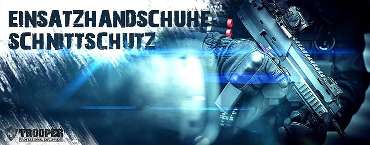 Hand mit Schnittschutzhandschuh, die eine Waffe hält.