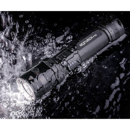 Taktische LED-Taschenlampe P83, 2'100 Lumen (inkl. Akku)