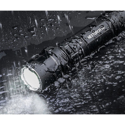 Taktische LED-Taschenlampe P81, 3'700 Lumen (inkl. Akku)