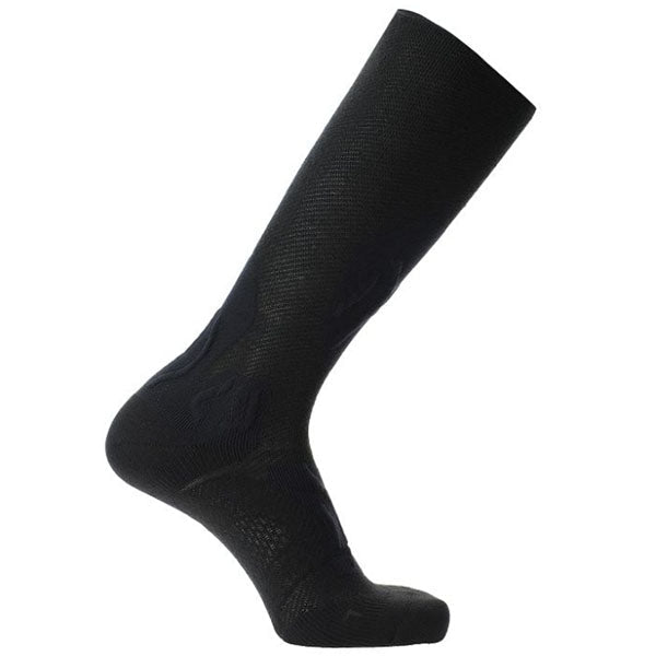 WOMAN DEFENDER MERINO HIGH SOCKS, black