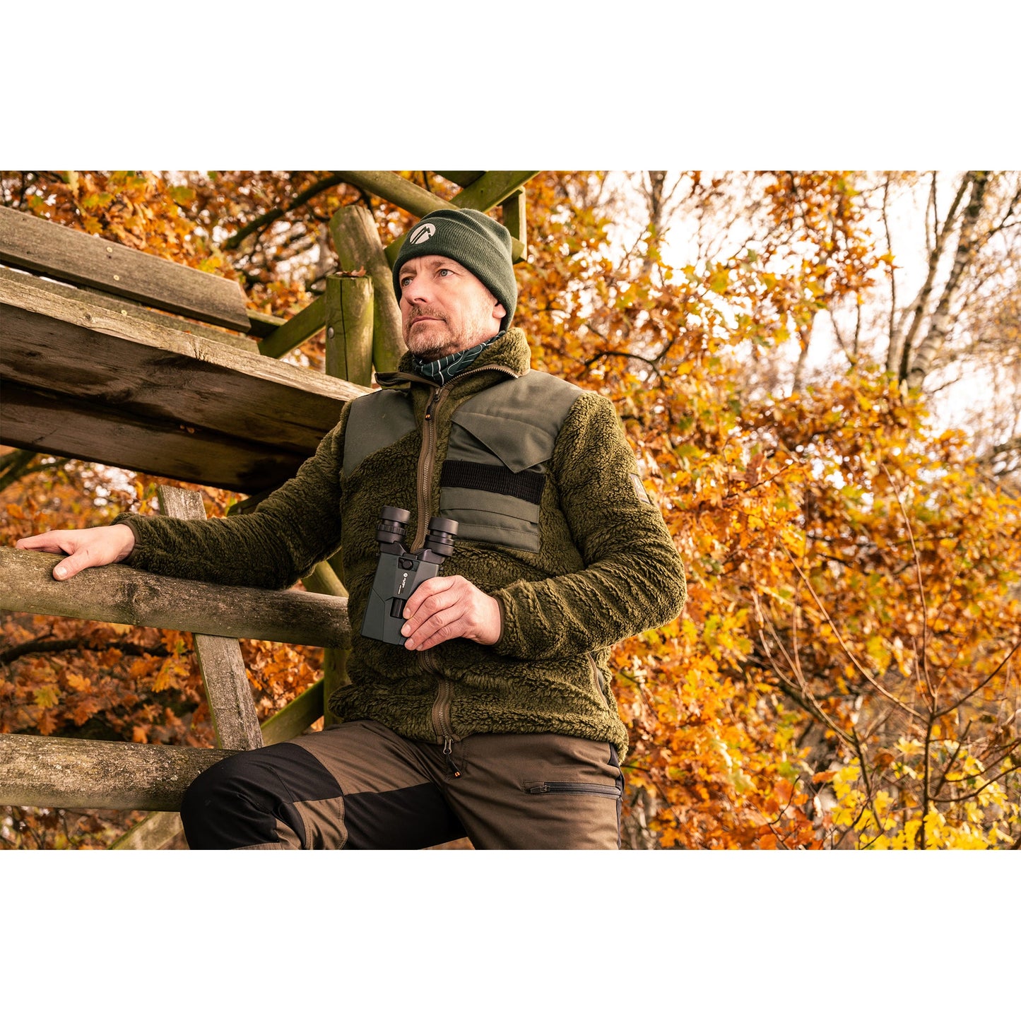 Apex Steady HD with Image stabilisation 20x42