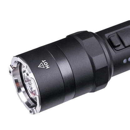 Taktische LED-Taschenlampe P84, 3'700 Lumen (inkl. Akku)
