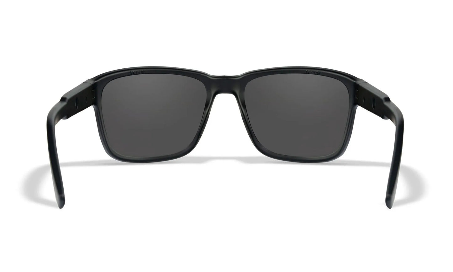 WX TREK Lenses: CAPTIVATE™ Polarized grey, Frame: matte black